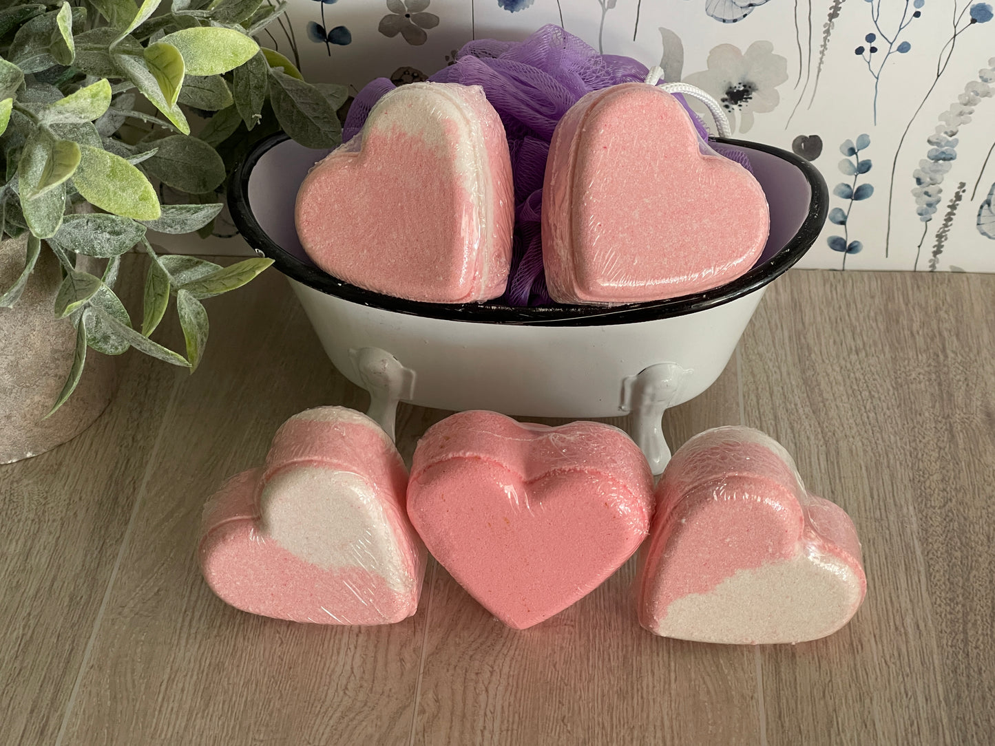 Dark Amber & Rosewood Bath Bomb Hearts