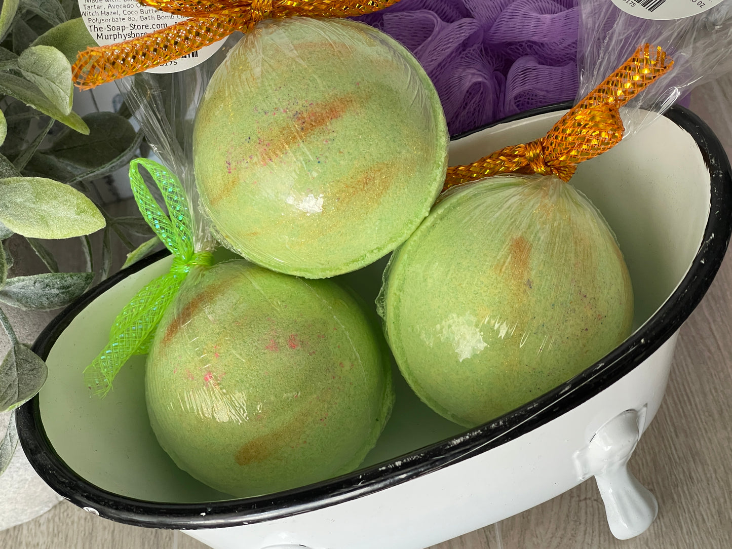 Lucky Green Apple Bath Bomb