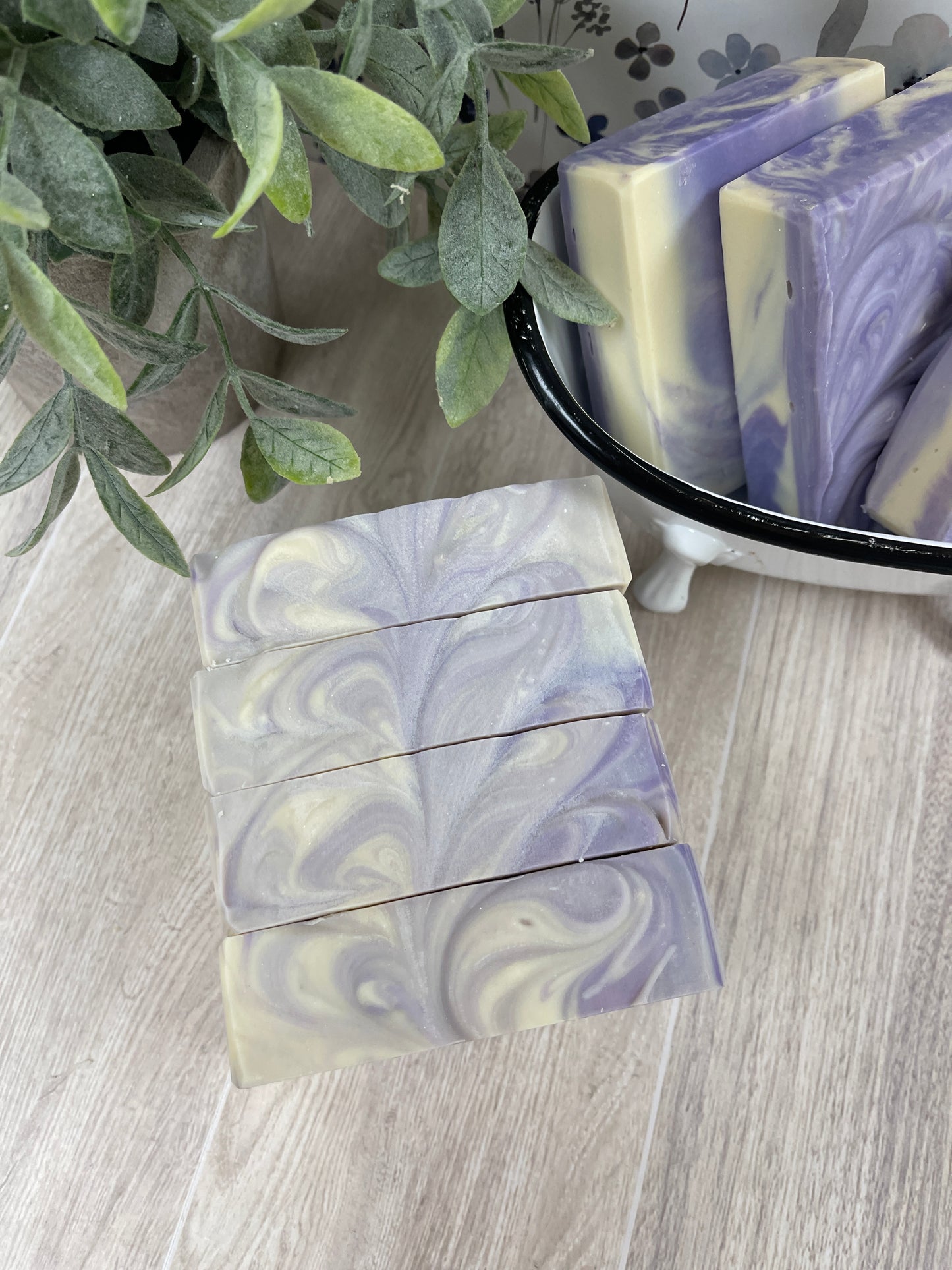 Lilly of the Valley & d’Anou Pear